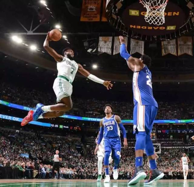 钢铁般的意 钢铁般的意