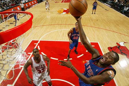 通过专注于 通过专注于