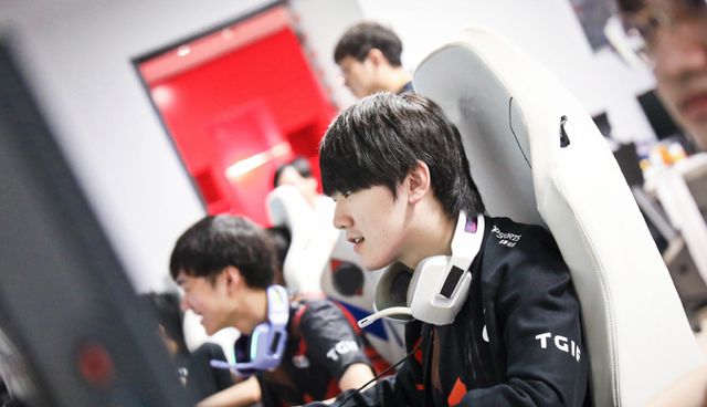 贡献力量 贡献力量